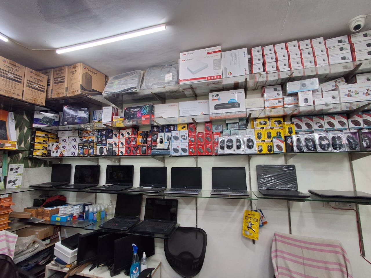 COMPUTERJI INFOTECH computer shop in Aya Nagar with laptops and accessories