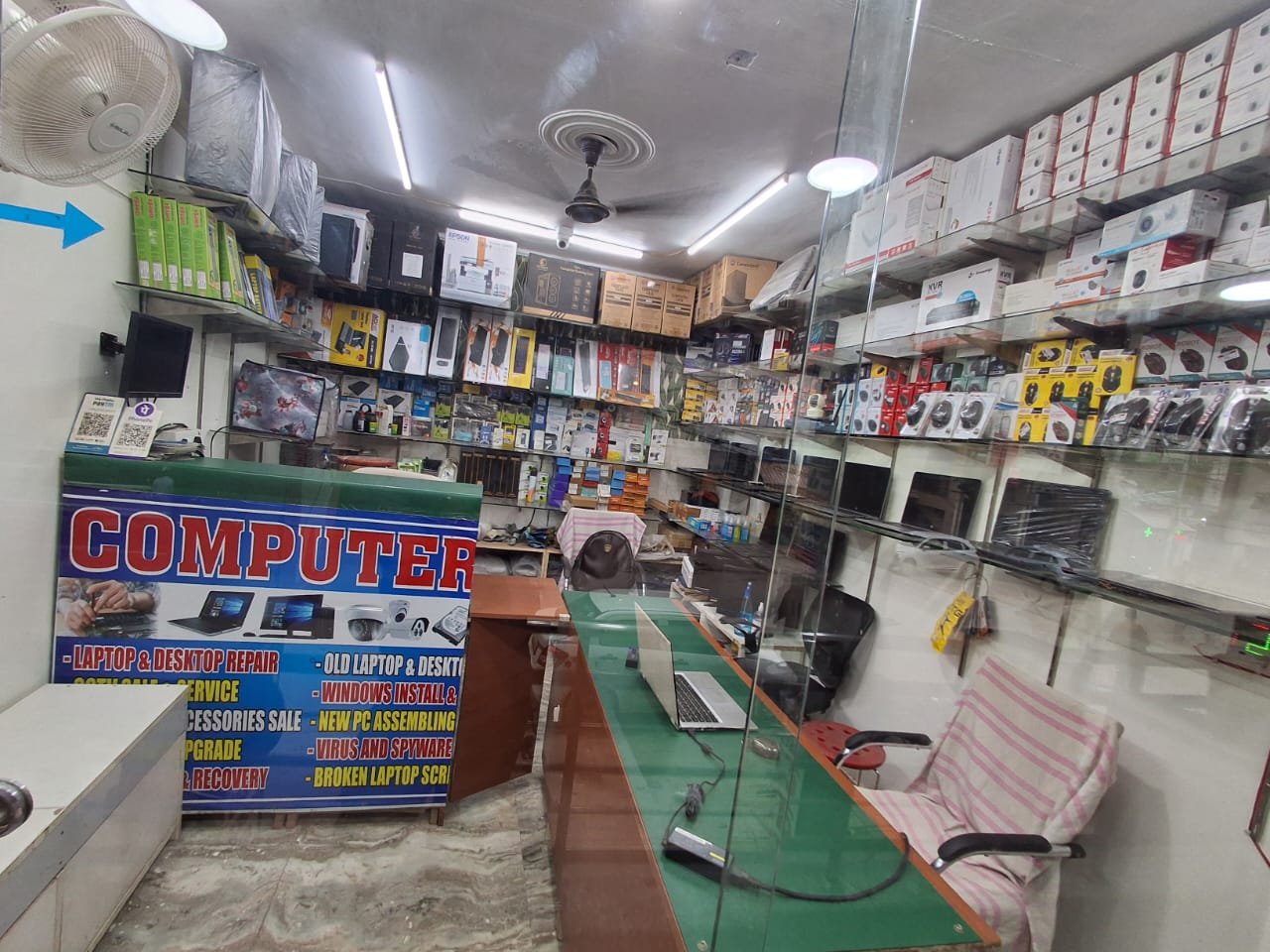 Computerji Infotech shop accessories